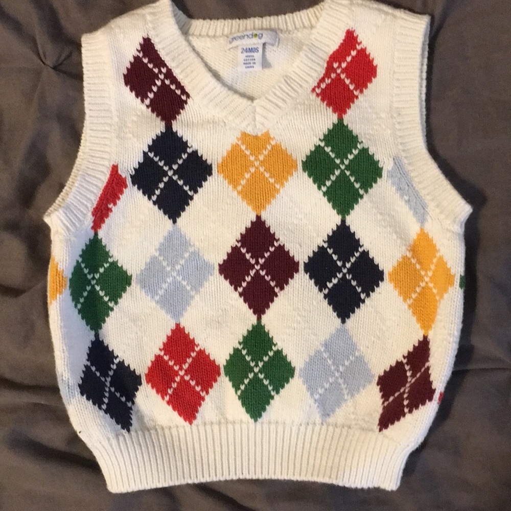 Pearl color sweater vest